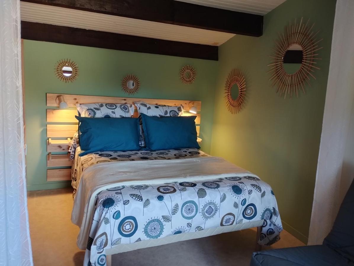 Bed and Breakfast Chez Nathalie Et Raphael Grane Exteriér fotografie